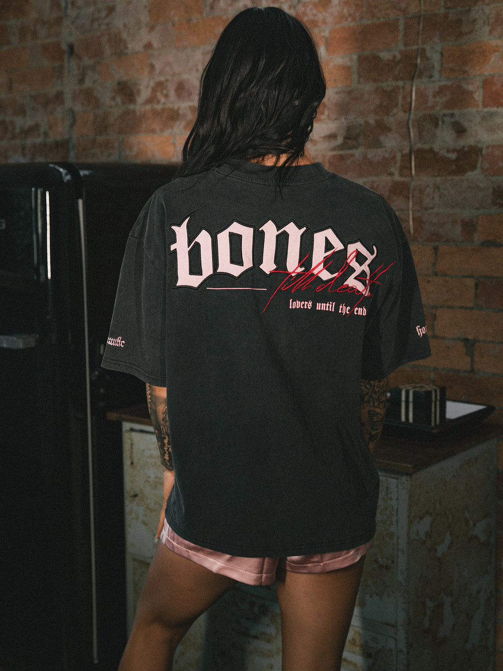 Hopeless Romantic Tee - Vintage Black