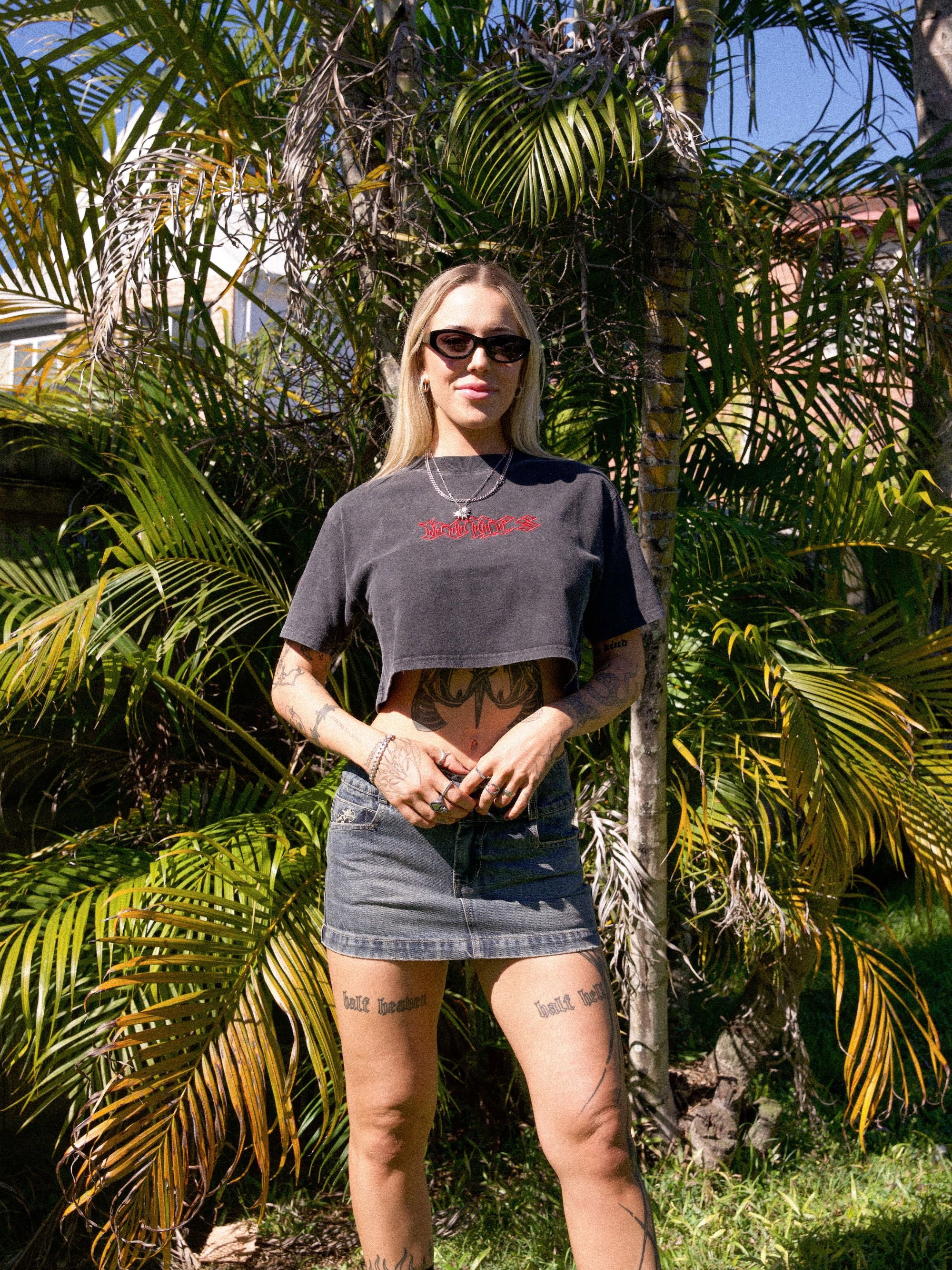 Bones Steeze Cropped Tee - Washed Black