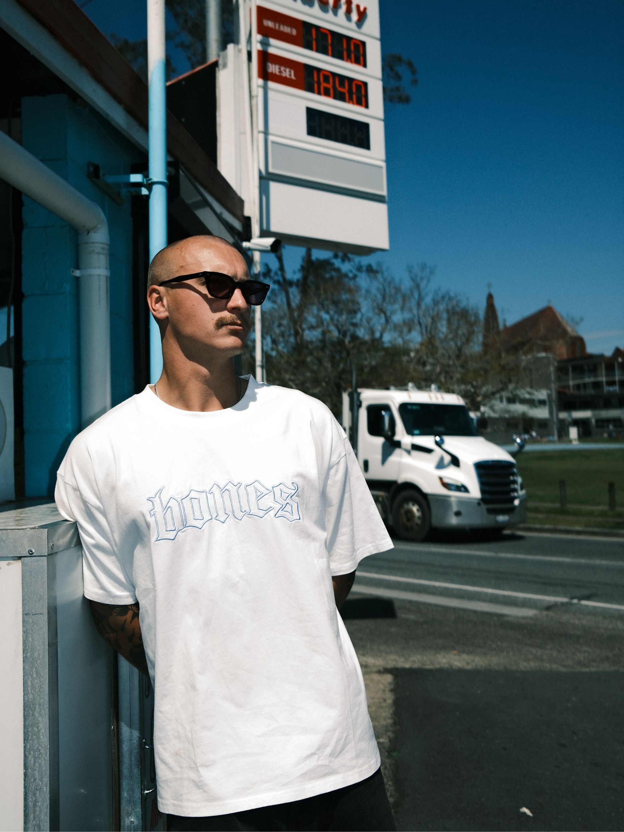 Bones Classic Tee - Vintage White