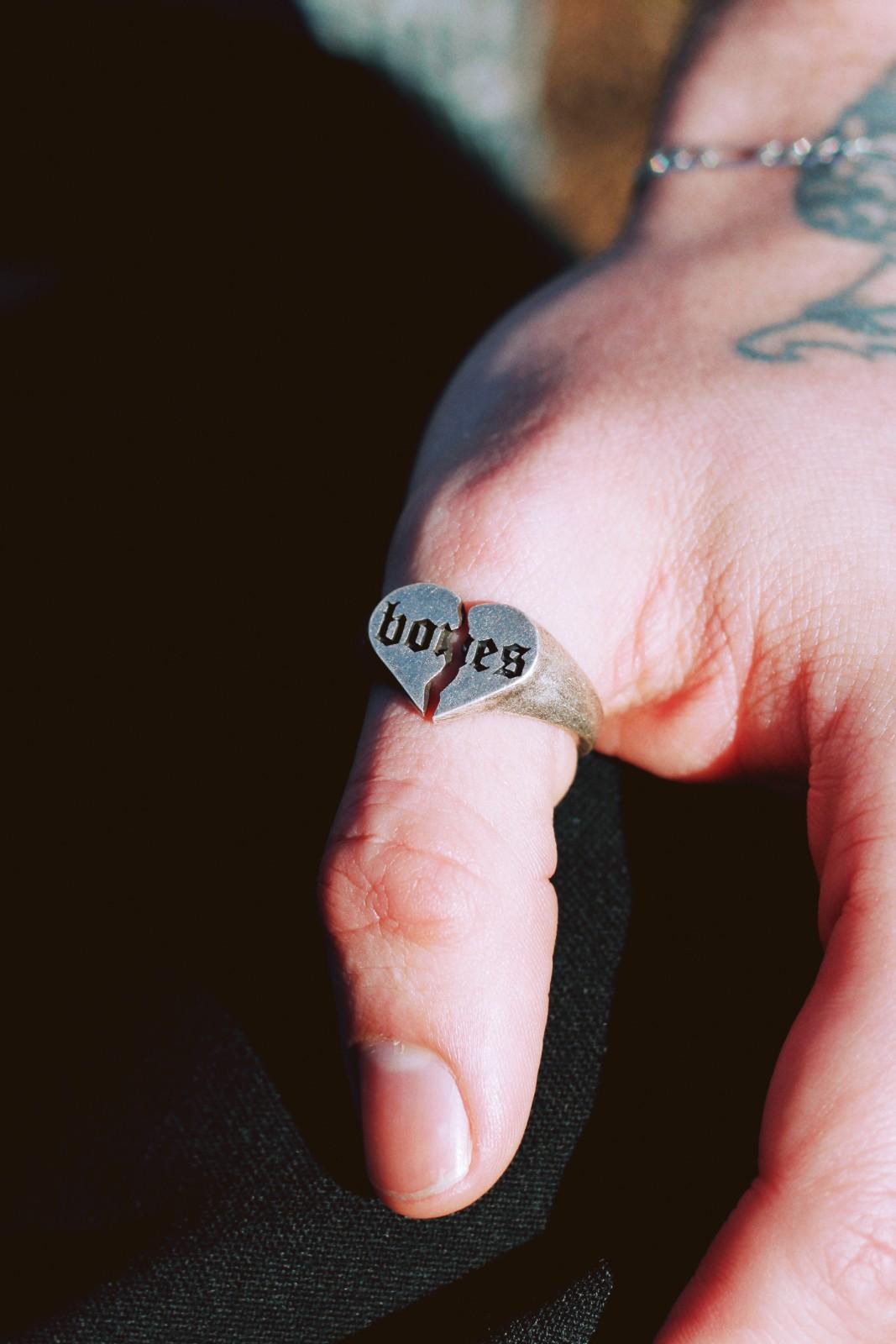 Broken Heart Ring - 925 Silver